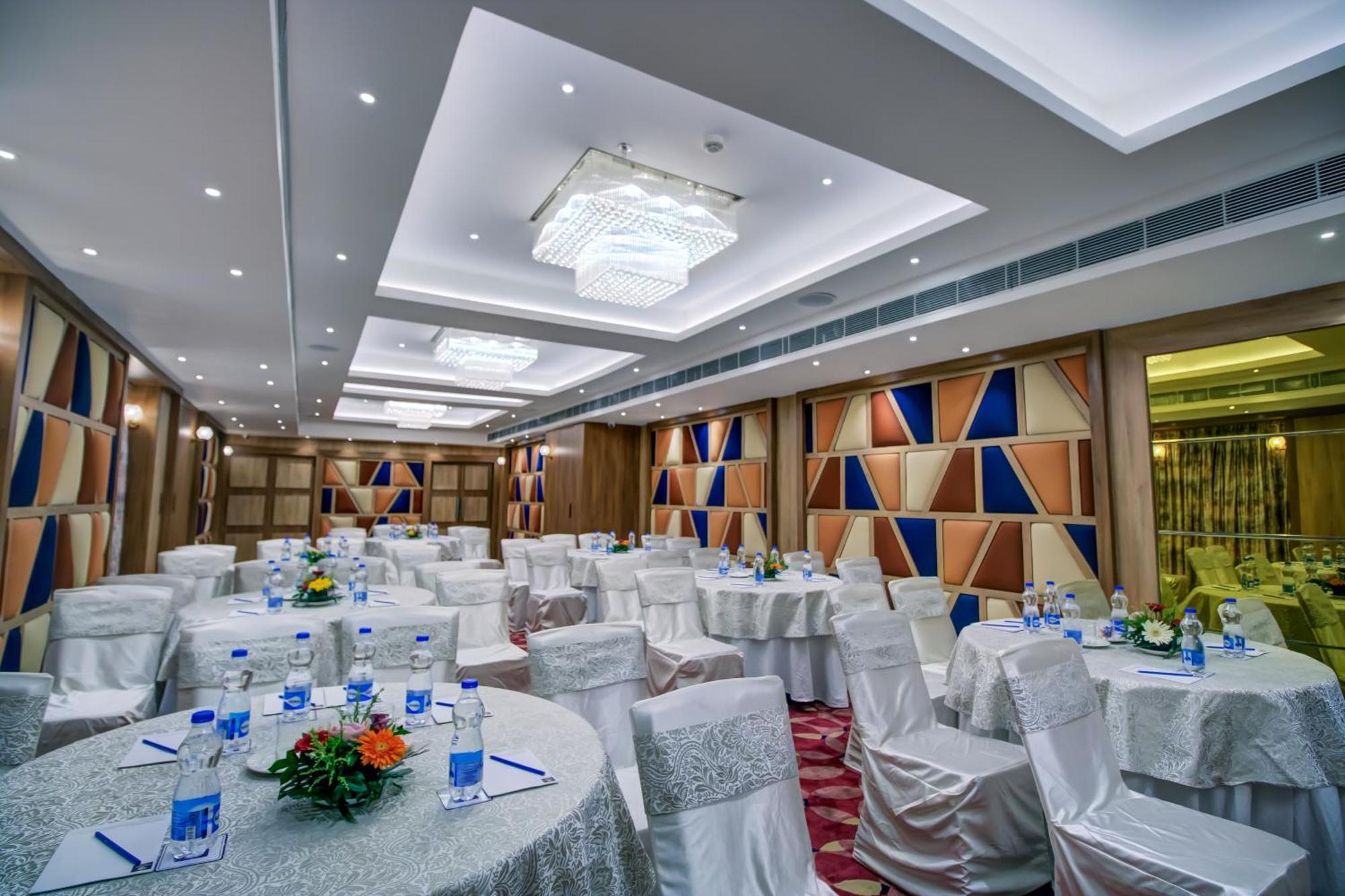 בובנשוואר Cozzet Victoria Hotel מראה חיצוני תמונה